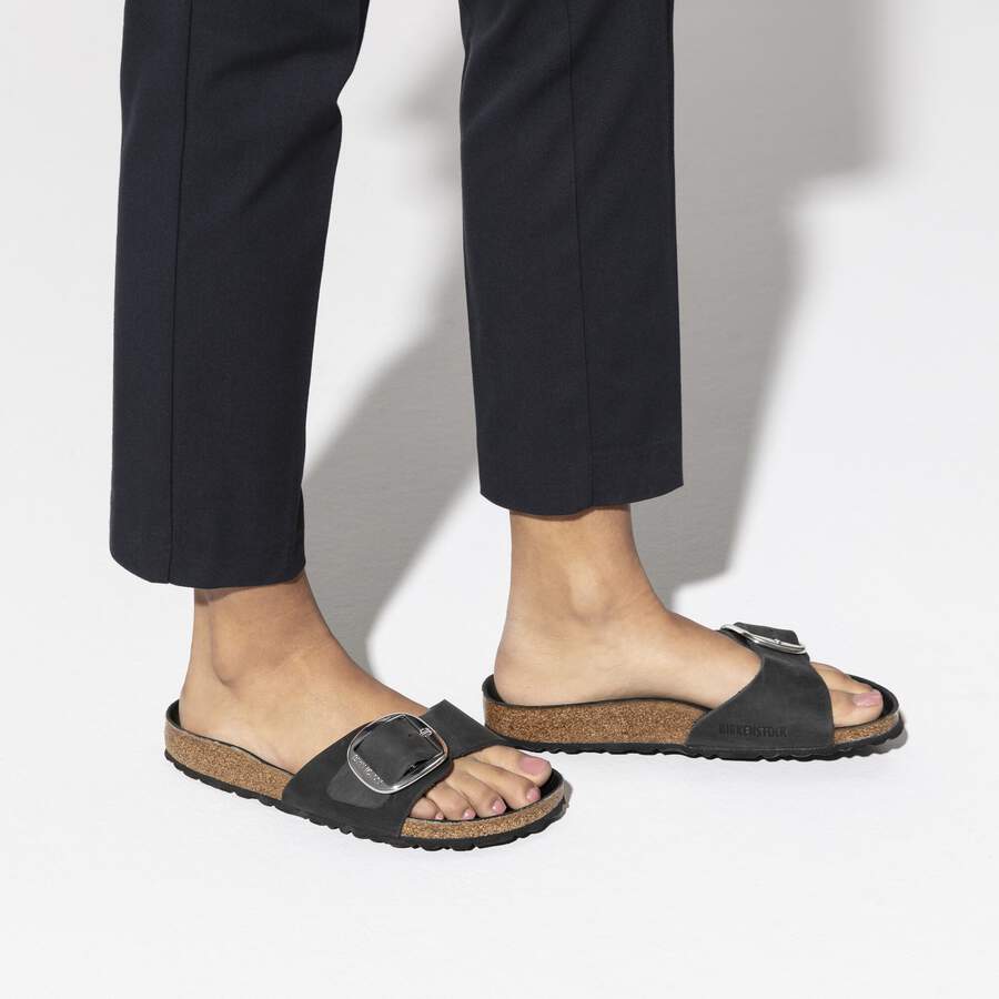 Madrid Big Buckle Natural Leather Oiled - Black