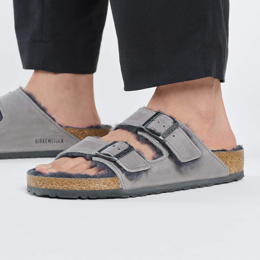 Arizona Shearling Waxy Leather Oiled - Iron