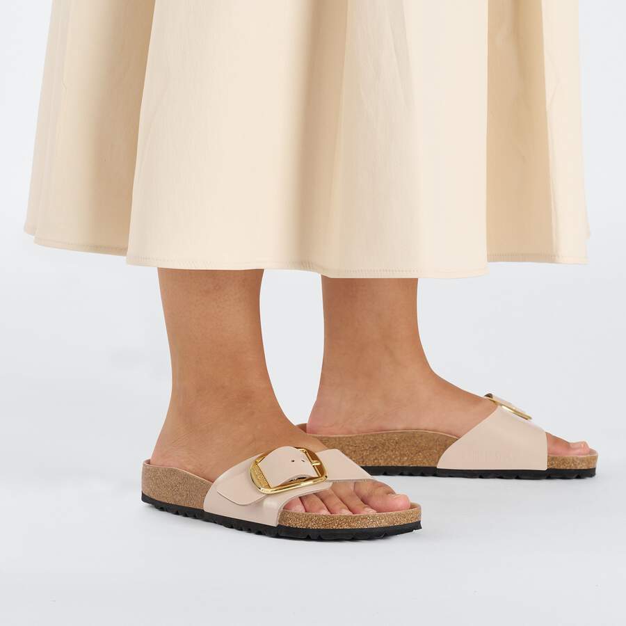 Madrid Big Buckle Natural Leather Patent - High Shine New Beige