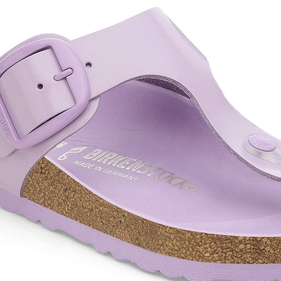 Gizeh Big Buckle Natural Leather Patent - High-Shine Crocus