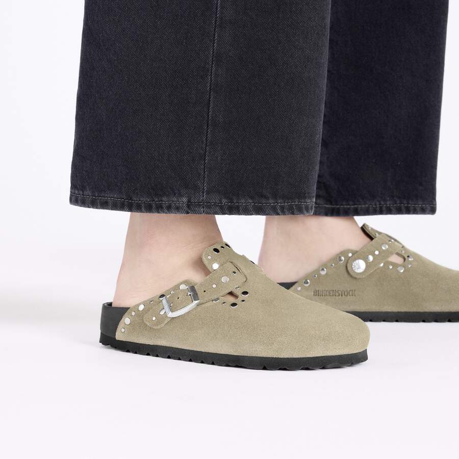 Boston Rivet Suede Leather - Taupe