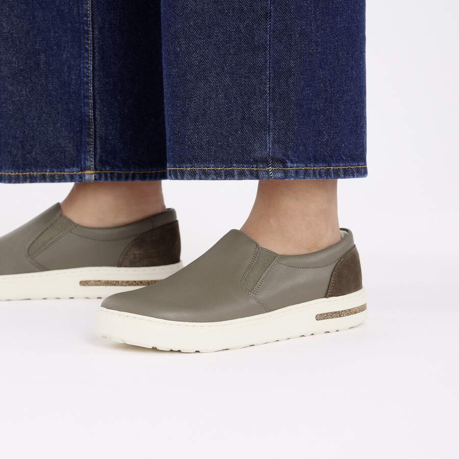 Oswego Mixed Leather - Concrete Gray