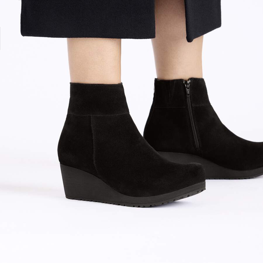 Ebba Suede Leather - Black/Black