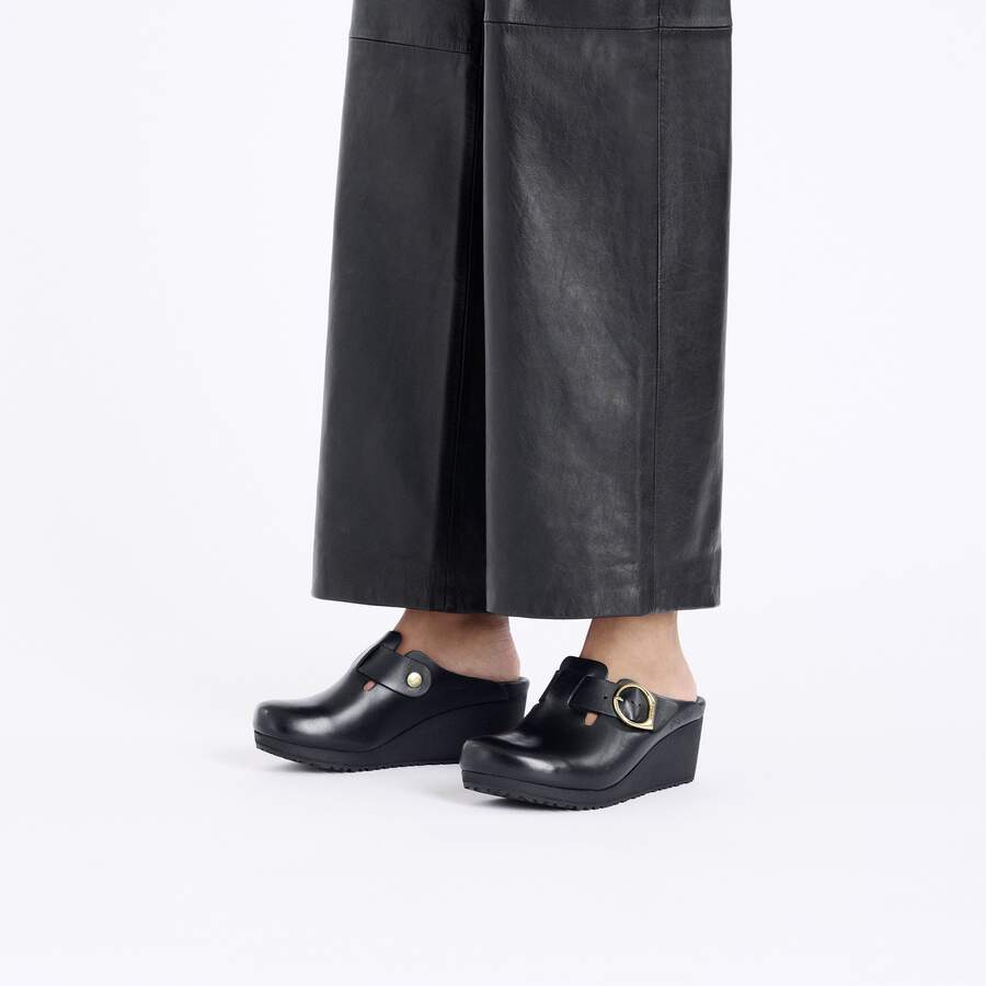 Fanny Ring-Buckle Natural Leather - Black/Black