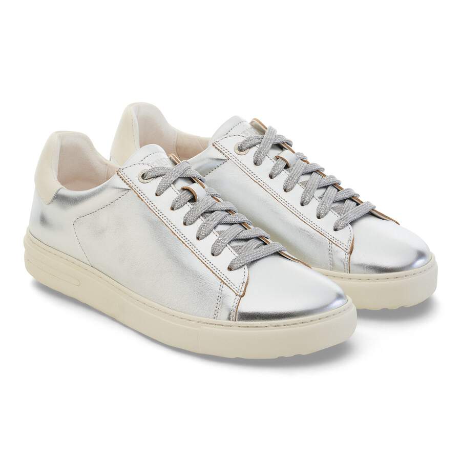 Bend Low Natural Leather - Metallic Silver