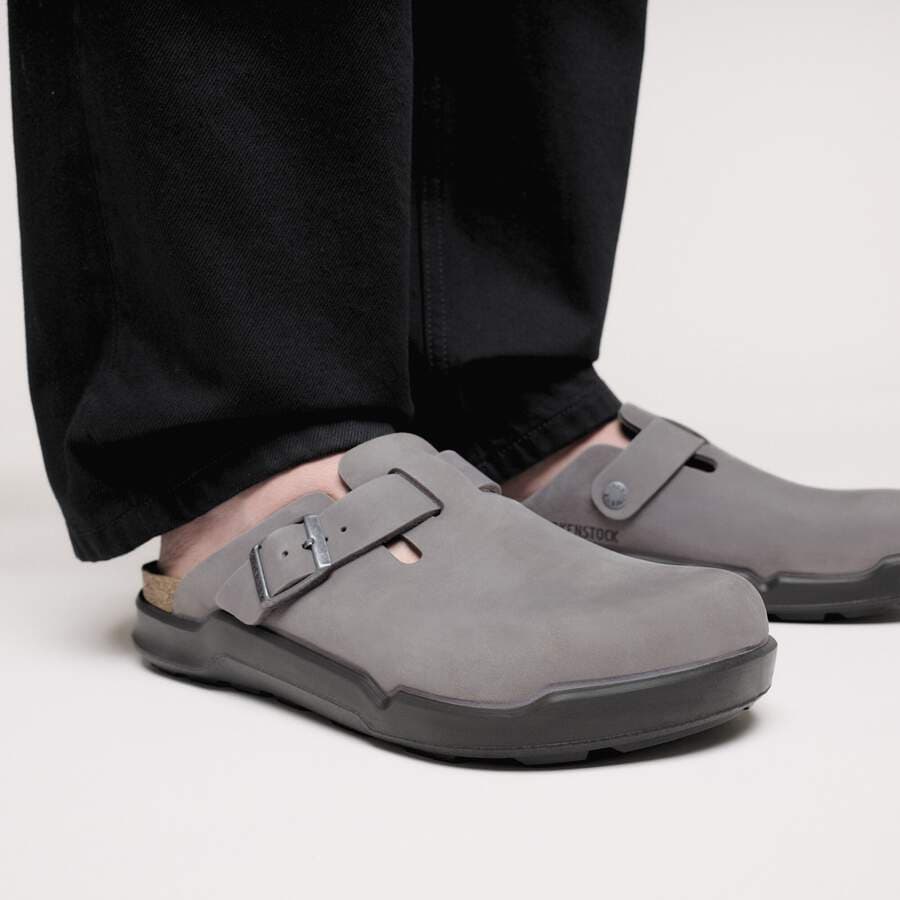 Boston Crosstown Waxy Leather - Iron