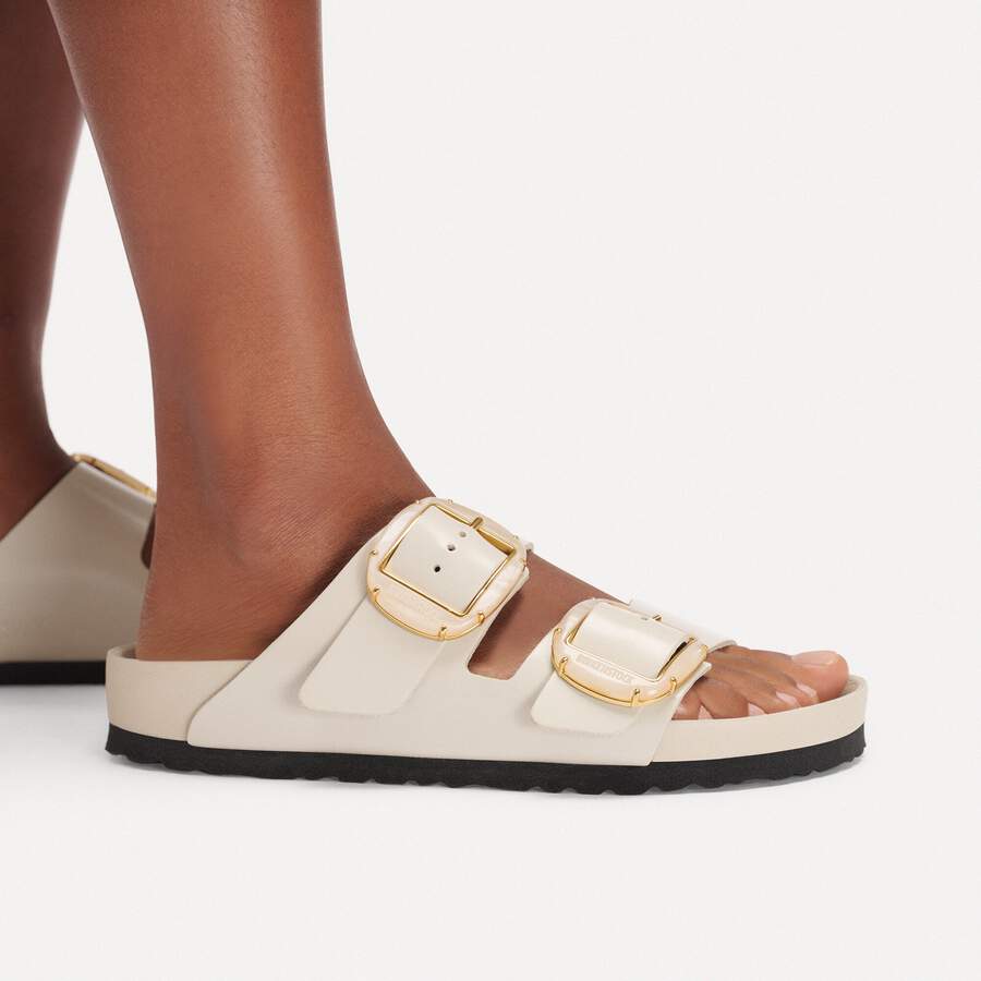 Arizona Big Buckle Natural Leather Patent - High-Shine Oyster