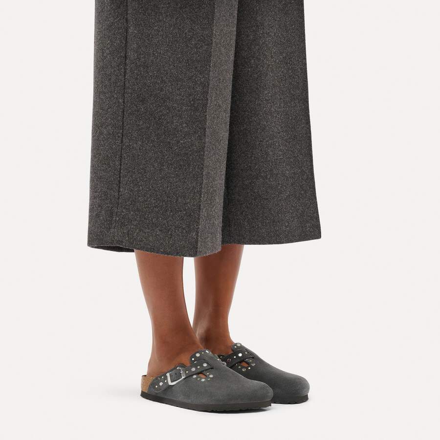 Boston Rivet Suede Leather - Charcoal Tonal
